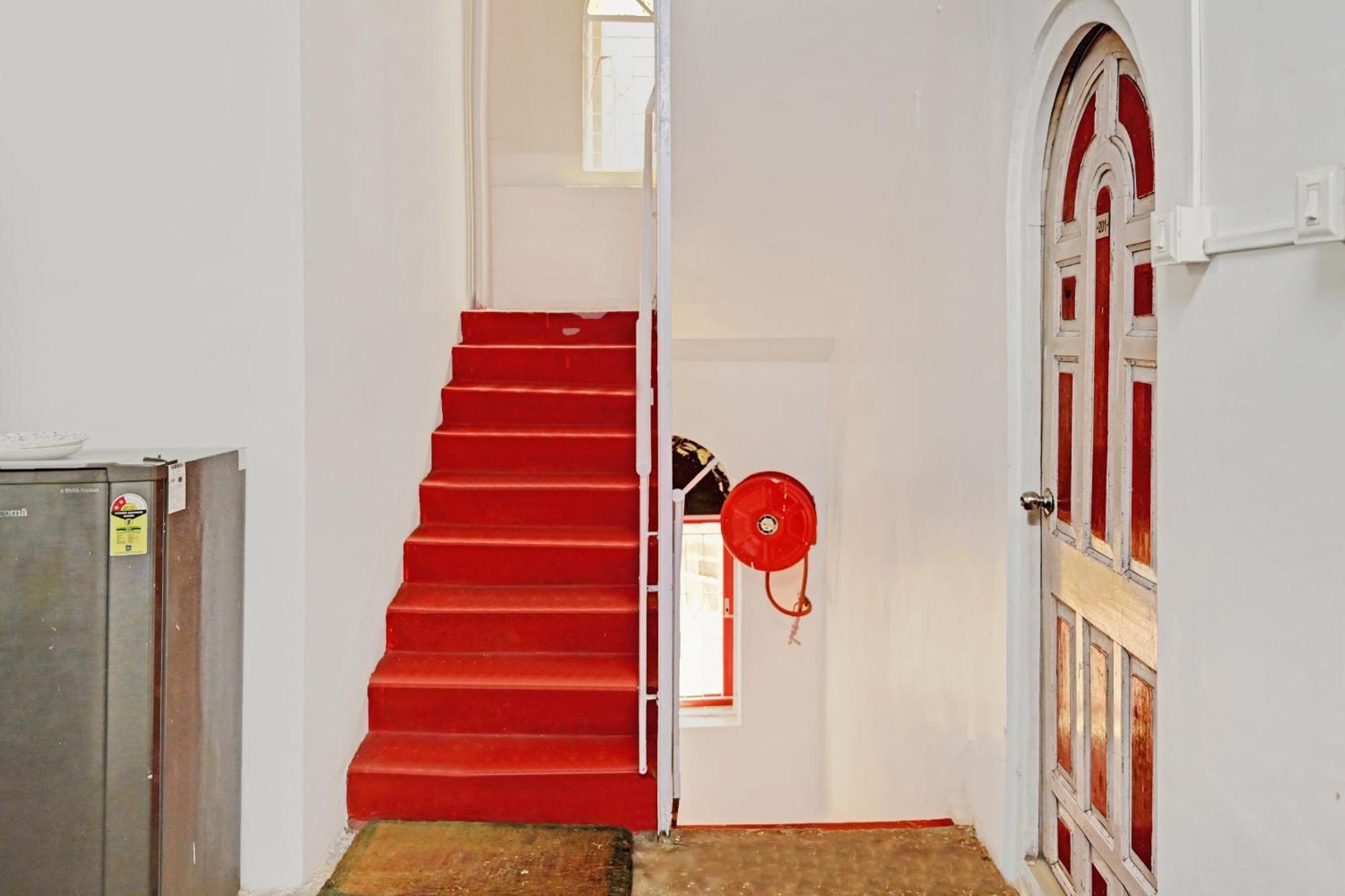 Hotel O Om Shanti Inn Kalkutta Kültér fotó